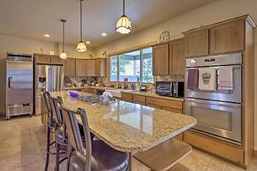 Fruita Victorian Home w/ Hot Tub + Mountains!