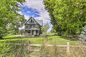 Fruita Victorian Home w/ Hot Tub + Mountains!