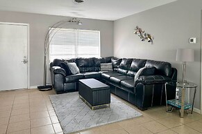 Quiet Venice Retreat With Private Lanai & Pool!