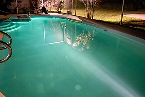 Quiet Venice Retreat With Private Lanai & Pool!