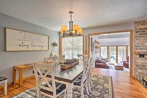 Hot Tub + Deck: Large Sunriver Home Near Skiing