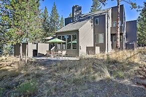 Hot Tub + Deck: Large Sunriver Home Near Skiing