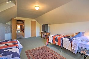 Bend Log Cabin w/ Cascade Mountain Views!