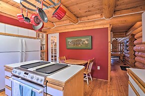 Bend Log Cabin w/ Cascade Mountain Views!