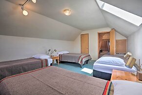 Bend Log Cabin w/ Cascade Mountain Views!