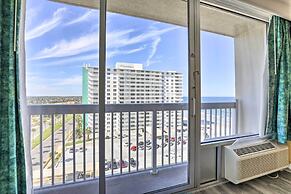 Ocean-view Daytona Beach Resort Retreat w/ Balcony