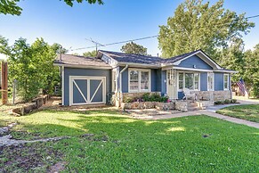 1 Mi to Dtwn: Family-friendly Brenham Bungalow!