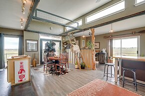 Peaceful Texas Getaway ~ 16 Mi to New Braunfels!