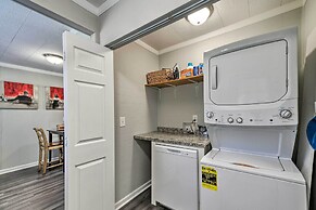 Charming Yadkin Valley Cottage w/ Deck & Yard