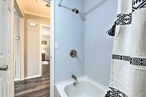 Charming Yadkin Valley Cottage w/ Deck & Yard