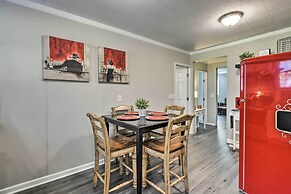 Charming Yadkin Valley Cottage w/ Deck & Yard