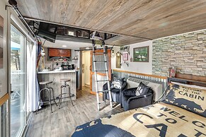 Cozy Tiny Cabin Near Mount Rushmore!