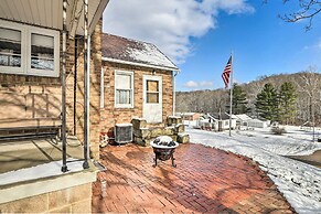 Hilltop Home w/ Grill, In Wayne Nat'l Forest