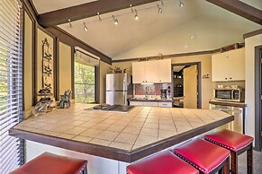 'skiway Chalet' Home w/ Hot Tub in Beech Mountain!