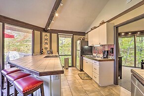 'skiway Chalet' Home w/ Hot Tub in Beech Mountain!