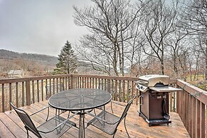'skiway Chalet' Home w/ Hot Tub in Beech Mountain!