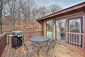 'skiway Chalet' Home w/ Hot Tub in Beech Mountain!