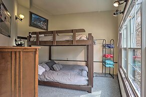 'skiway Chalet' Home w/ Hot Tub in Beech Mountain!