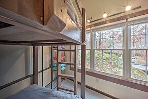 'skiway Chalet' Home w/ Hot Tub in Beech Mountain!
