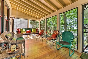 Douglas 'whispering Winds' Cottage w/ Beach!