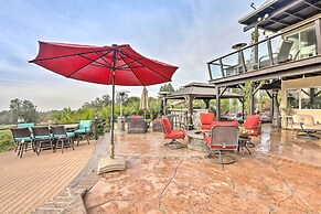 Chic Whittier Oasis: Private Pool, Hot Tub & Grill