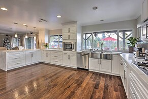 Chic Whittier Oasis: Private Pool, Hot Tub & Grill
