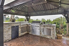 Chic Whittier Oasis: Private Pool, Hot Tub & Grill