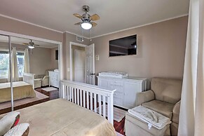 Chic Whittier Oasis: Private Pool, Hot Tub & Grill