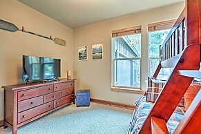 Spacious Sunriver Home w/ Hot Tub & Gas Grill