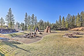 Spacious Sunriver Home w/ Hot Tub & Gas Grill