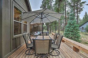 Spacious Sunriver Home w/ Hot Tub & Gas Grill