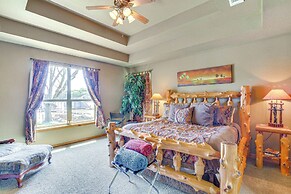 Views & Private Dock: Lakefront Eustace House!