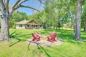 Eustace Lakefront House w/ Private Dock + Views!