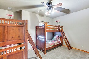 Views & Private Dock: Lakefront Eustace House!