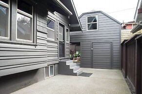 Updated Tacoma Home w/ Patio: 3 Mi to Downtown