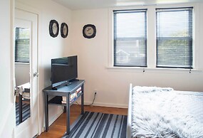 Updated Tacoma Home w/ Patio: 3 Mi to Downtown