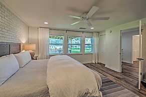 Deck, Fire Pit: Waterfront Lake Hamilton Home