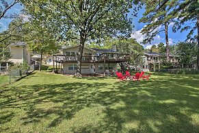 Deck, Fire Pit: Waterfront Lake Hamilton Home