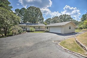 Deck, Fire Pit: Waterfront Lake Hamilton Home