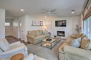 Deck, Fire Pit: Waterfront Lake Hamilton Home