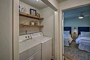 Deck, Fire Pit: Waterfront Lake Hamilton Home