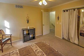 Private Plymouth Hideaway - 13 Miles to Ann Arbor!
