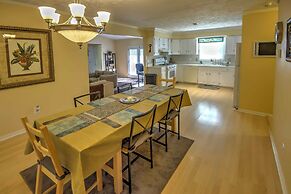Private Plymouth Hideaway - 13 Miles to Ann Arbor!