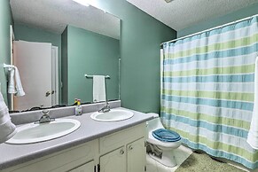 Massanutten Retreat w/ Double Deck & Mtn View!