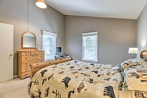 Massanutten Retreat w/ Double Deck & Mtn View!