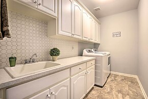 Mcminnville Wine Country Home w/ Hot Tub + Deck