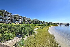 Beachfront Cedar Key Condo w/ Pool, Spa & Views!
