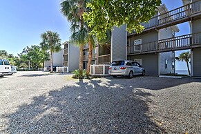 Beachfront Cedar Key Condo w/ Pool, Spa & Views!