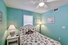 Beachfront Cedar Key Condo w/ Pool, Spa & Views!