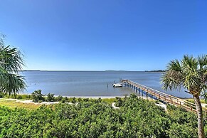 Beachfront Cedar Key Condo w/ Pool, Spa & Views!
